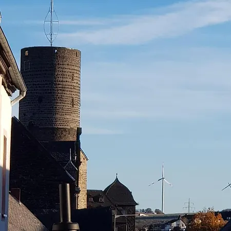 Daire Historisches Genoveva Gemach 1000mbit-s Altstadt - Traumferienhaeuser-eifel Mayen